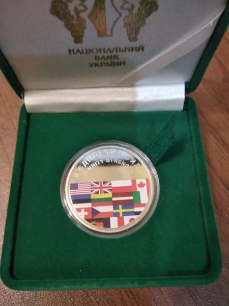 Продам монету В єдності - сила (у футлярі НБУ) 1