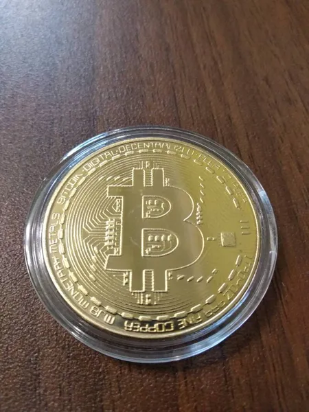 Продам сувенірну медаль БІТКОІН 1