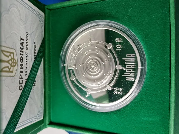 Продам пам'ятну монету Крапля життя (срібло) 2
