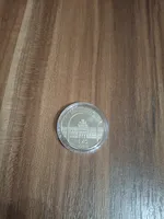 Продам пам'ятну монету 125 років Чернівецькому державному університету (нейзильбер), 2000 р.