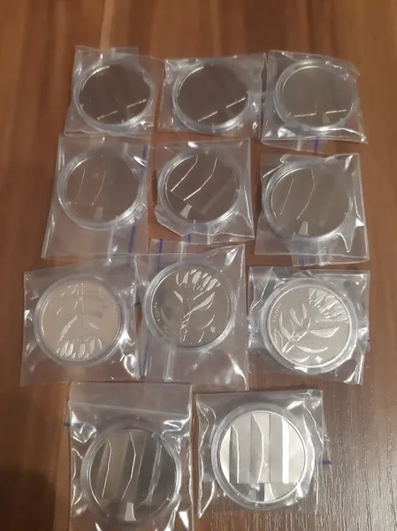 Продам монету Країна супергероїв. Дякуємо енергетикам ! (2023 р.) 1