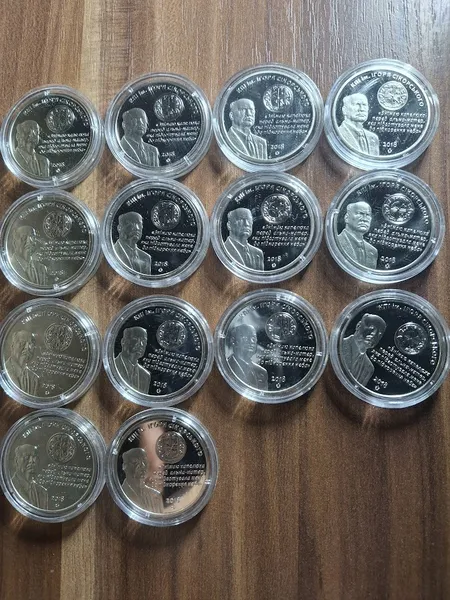 Продам пам`ятна медаль НБУ `Національний технічний університет України `Київський політехнічний інститут імені Ігоря Сікорського` (2018 р.) 1