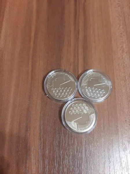 Продам памятную монету Атомная энергетика Украины (нейзильбер), 2004 г. 1