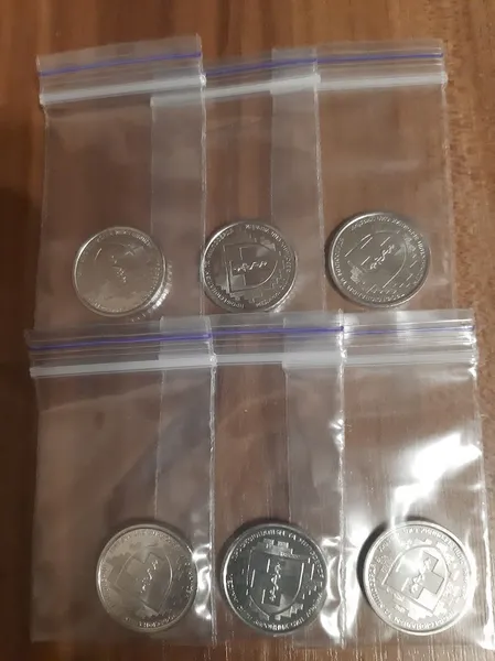 Продам монету Медицинские силы ВС Украины (2024 г.) в зиппакете. В капсуле цена- 20 грн. 1